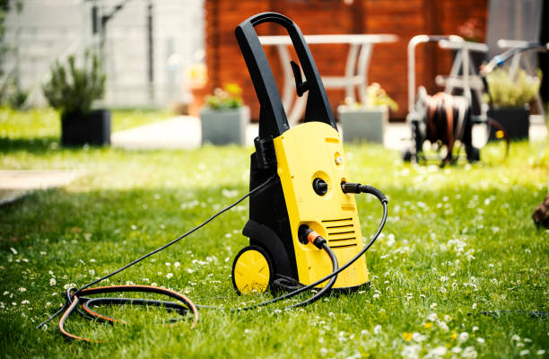 Best Animal Enclosure Cleaning  in Glendale, AZ